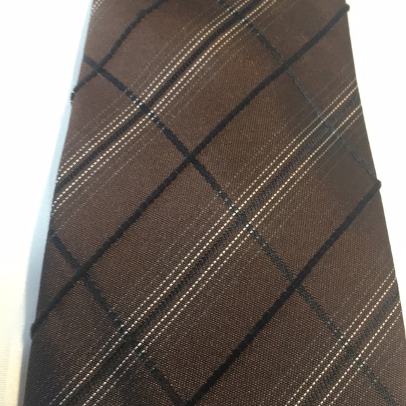 Hudson Room-dark brown with black plaid, 100% silk Italian made tie. LIKE NEW - Picture 5 of 11